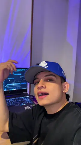 🎚️🔥 La diferencia entre cómo llega un tema y cómo lo entrego es brutal. 💯🎶 #ProductorMusical #EstudioDeGrabacion #MezclaYMaster #producciondevoces #AntesYDespues 
