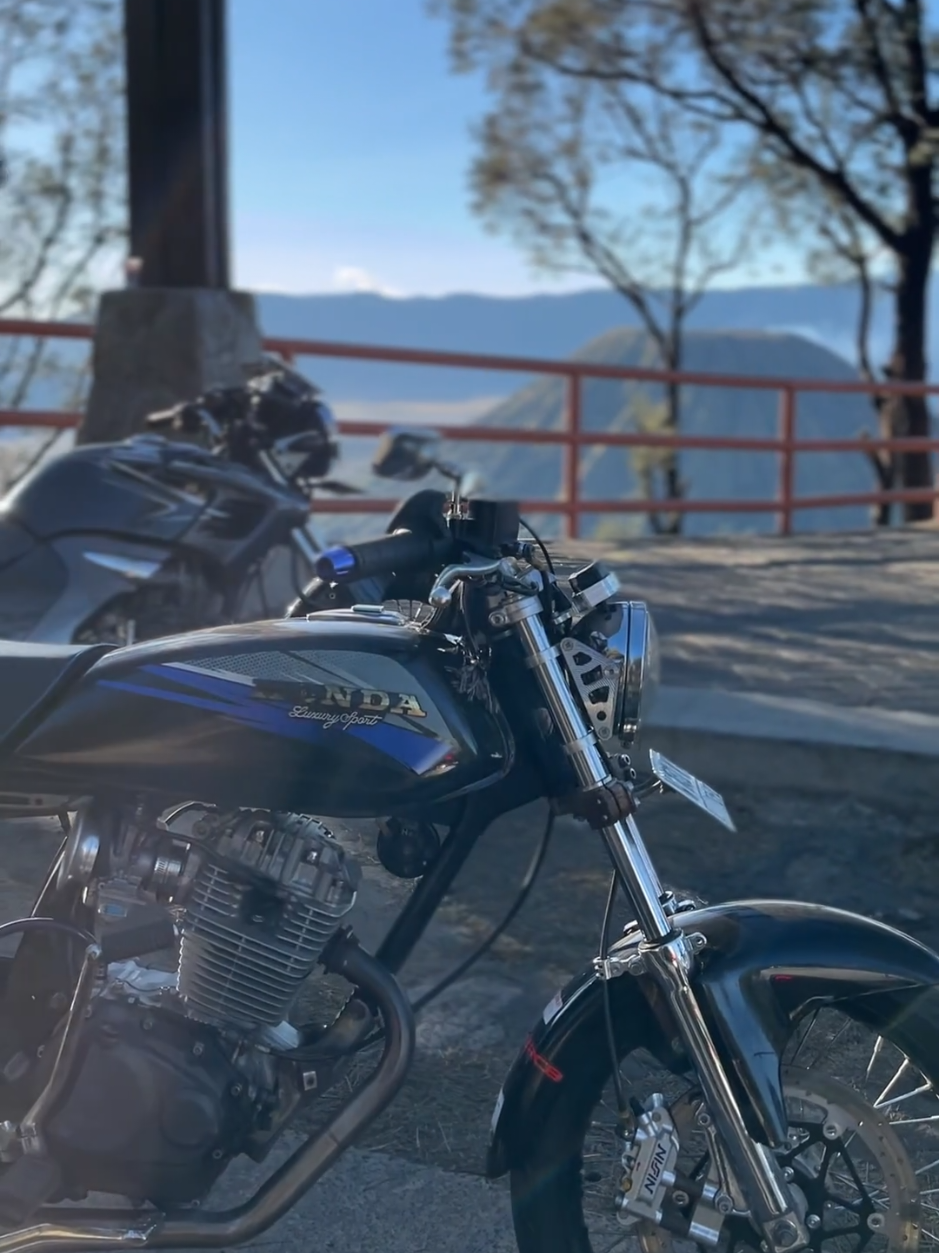 🥶#bromotenggersemeru #gltouring #masukberanda #glkotakgank🤙 #bromo 