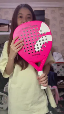 drpd sewa raket padel mulu better kata aku beli raket ini aja sih biar gausah sewa raket lagi !! 🎾 🎾 #padel #fyp #padelracket #foryoupage #pink 