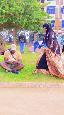 Watch his reaction🤣🤣🤣