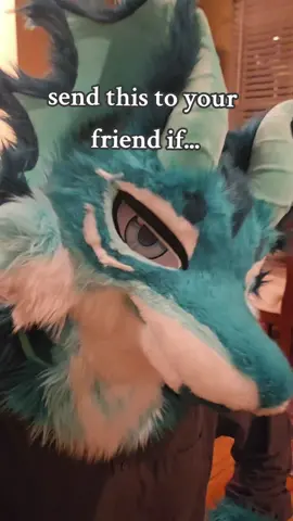 (SUIT BELONGS TO @Reyth 🙏🙏) #fursuittail #wiggle #dragon #fursuit #furrymeme