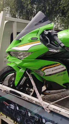 Sold Out ZX-25RR ABS SE Info pembelian cash & kredit WA 0823 7398 3008 Siap kirim seluruh Lampung #kawasaki #kawasakilampung #zx25r #zx25r4cylinder #zx25rindonesia 
