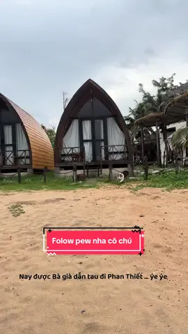 Ê nha , xe gầm thấp chạy cũng nhanh đó nhưng mà chạy tới đâu cát kẹt dưới gầm xe tới đó 🫩  #corgi #chó #phanthiet #đichoi #xuhuong