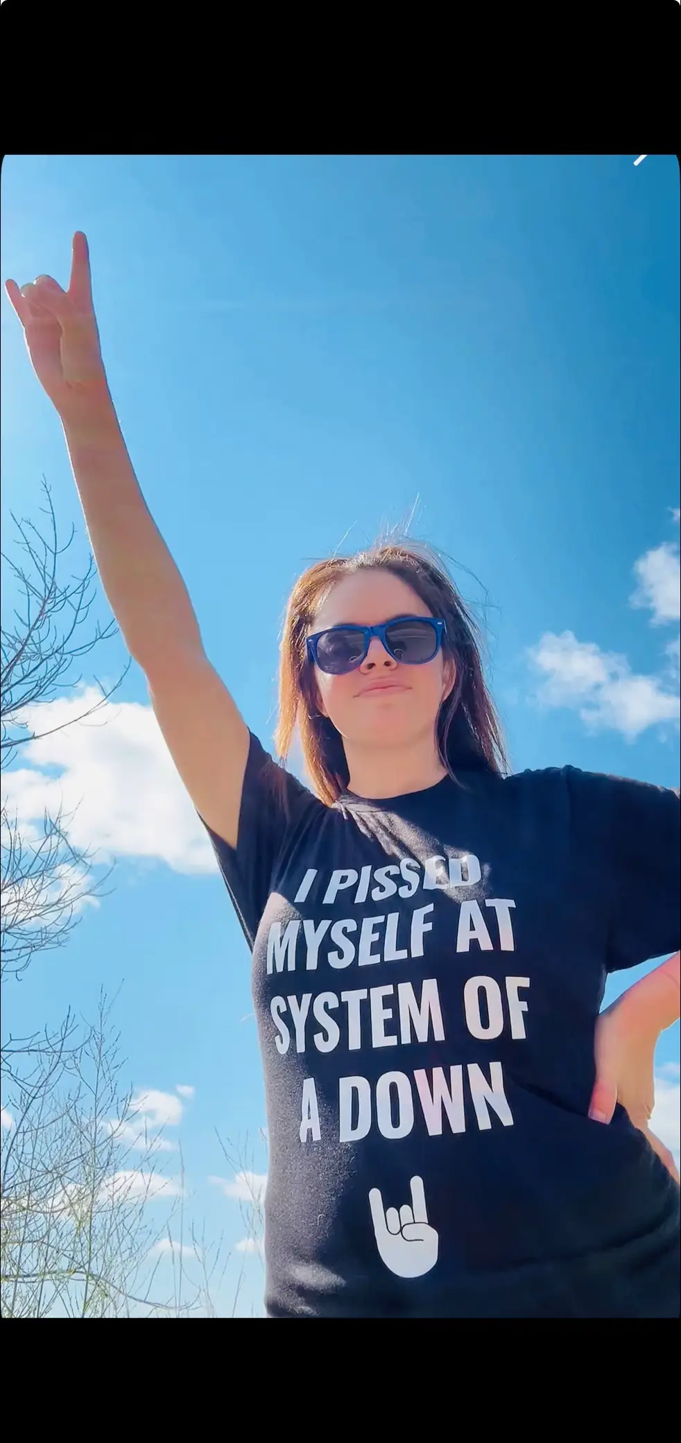 SERJ SEEN IT & SHARED IT 😆😭🤘🏼👕 🎸I may or may not have pissed my pants again … but regardless my ✨Pit Protective Panties✨ kept me dry and comfortable during this moment of total loss of control 👌🏻@systemofadown @serjtankian