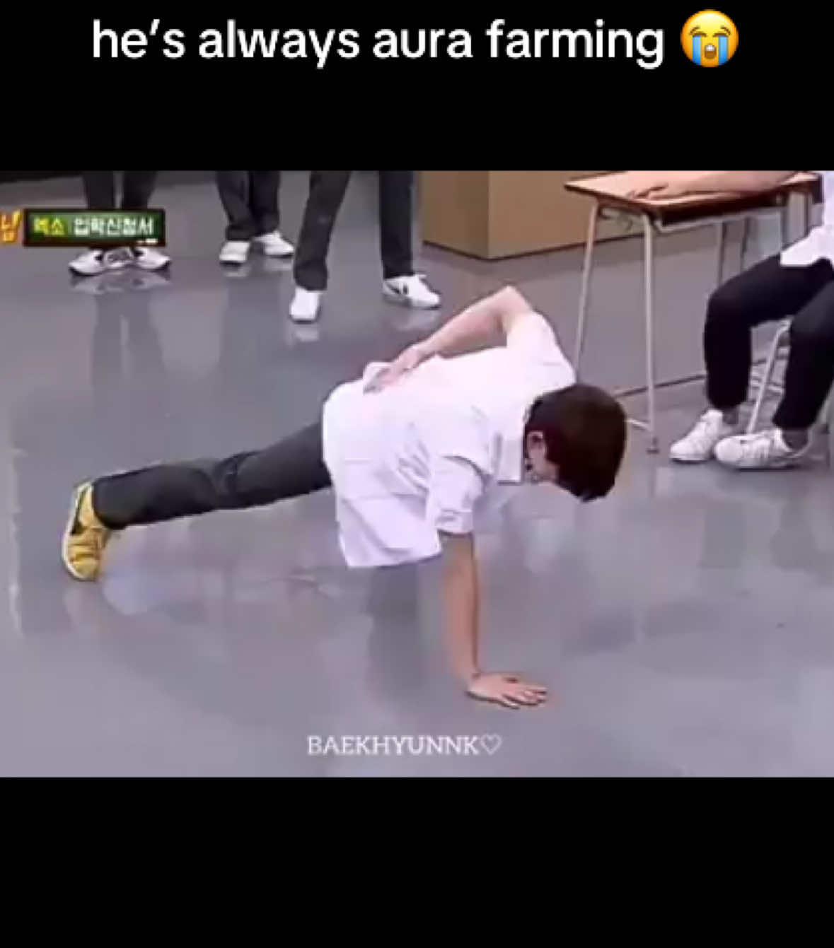 it’s actually impressive 😭 #exo #baekhyun #백현 #fyp #kpopfyp #kpop 