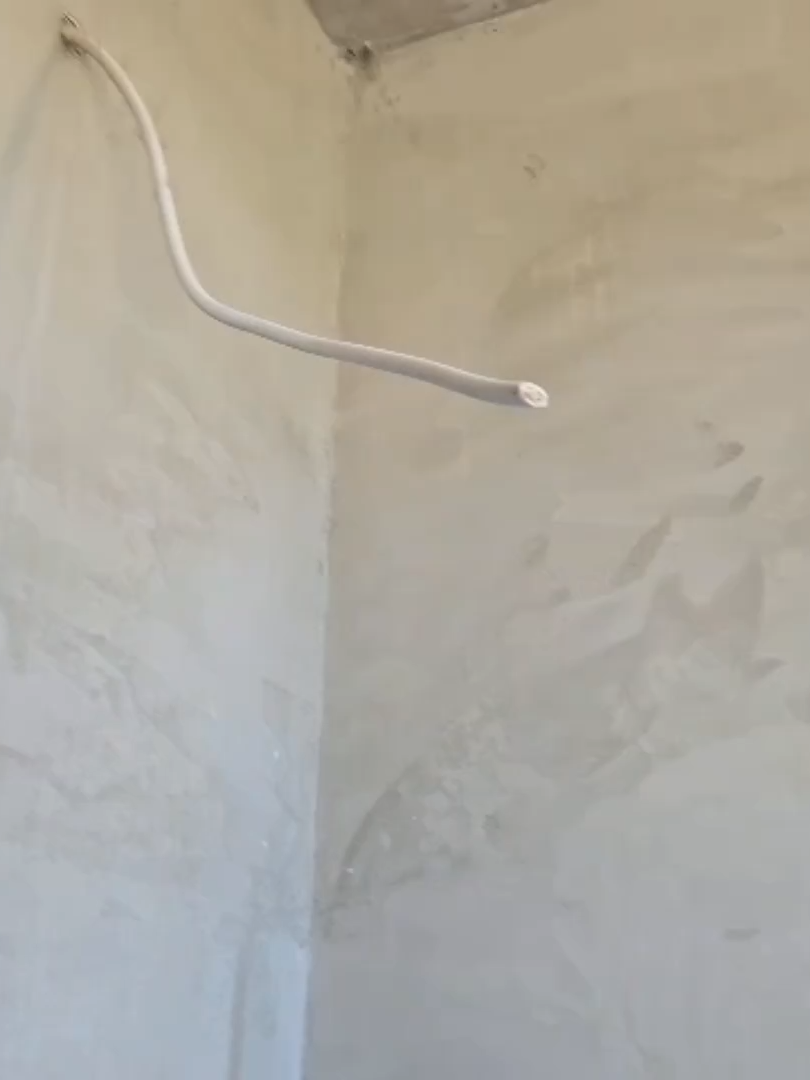 Direktur utama PT. Ficotama Bina Trampil, Bapak Andrew pandu sembiring sedang meninjau proyek rumah yang akan dikerjakan apabila kalian bekerja di bidang konstruksi negara serbia #pjtkiresmi #blitar #tkw #carikerja #tulungagung #kediri #trenggalek #srengat #formal #informal #taiwan #hongkong #singapura #slovakia #polandia #hungaria #bulgaria #brunei #kerjadiluarnegeri #formal #informal