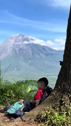 Belm dewasa udah di dewesakan lagu 🥹😌 ❤️ #lumajang #wisatalumajang #semerulumajang #semeru #lumajangsae #lumajangtiktok #lumajangeksotik #lumajang_jawatimur #lerengsemeru #gunungsawur #gunungwayang #lumajangku #