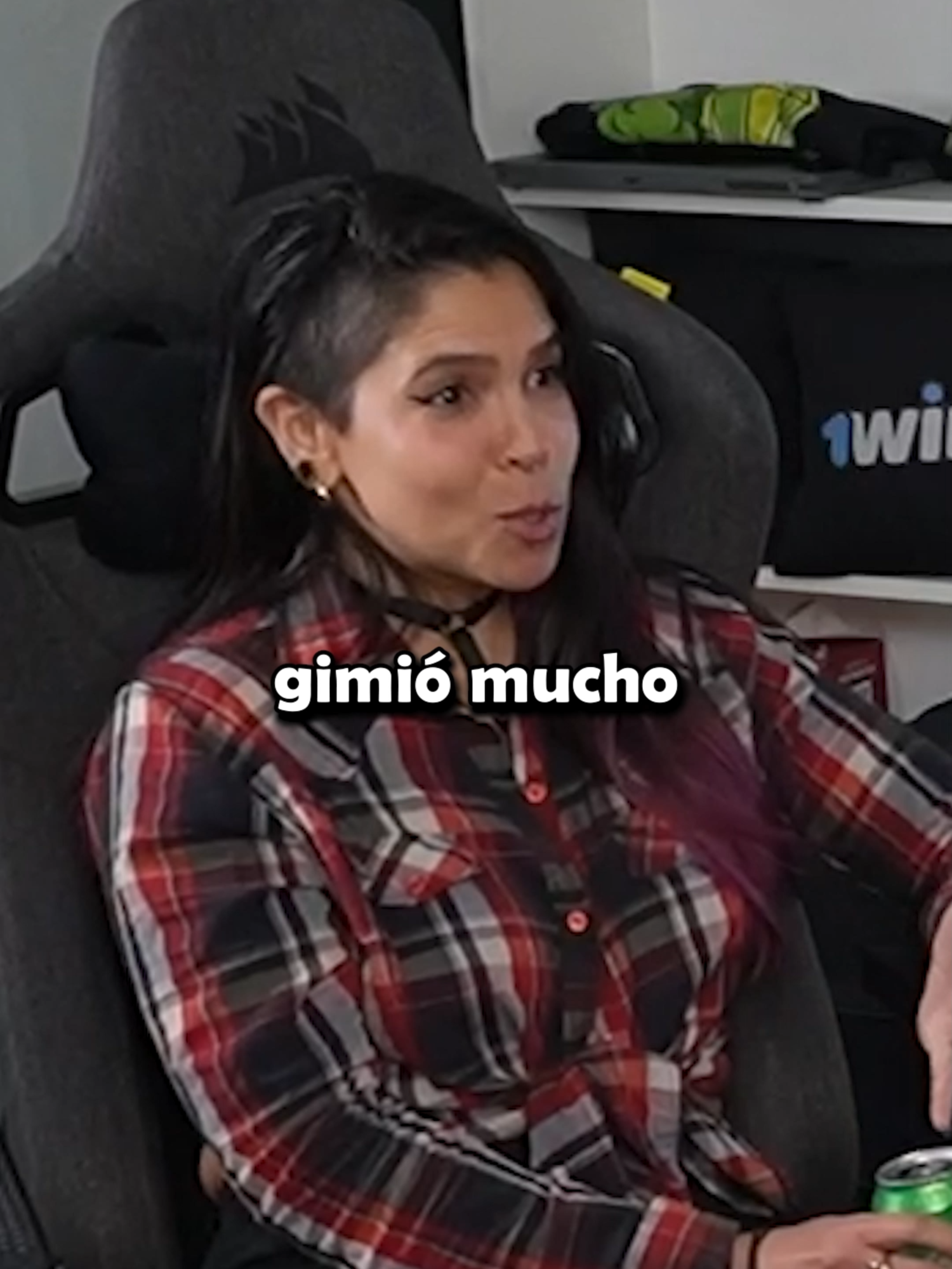Pareja swinger argentina, celos que aparecen en el momento menos pensado y escenas tan icónicas que no las arma ni Netflix 📺🔥 Con #lexxilogan siempre hay risas… y un poquito de veneno 😏