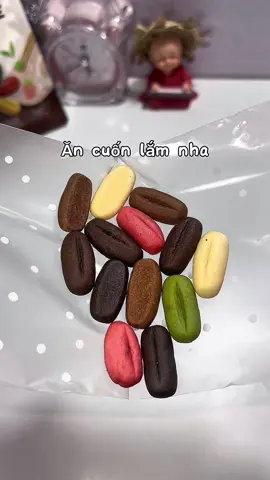Bánh được làm thủ công tỉ mỉ bởi các bạn khiếm thính, đằng sau mỗi chiếc bánh là một câu chuyện nghị lực ❤️ #banhquyhatcaphe #bánh #anvat #anuong #xuhuong 
