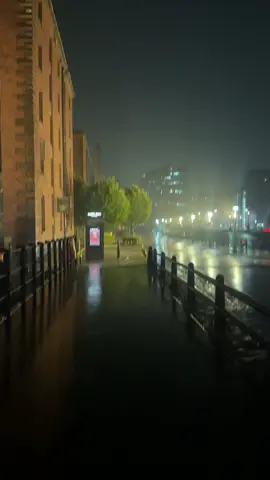 5am. Liverpool 🌧️ #fyp #liverpool #rain 