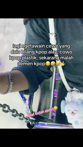 pesona cowo kpop emang ga ada lawan🤣🫰#kpop #kpopers #fyp #hahaha #4u #fypppppppppppppppppppppp 