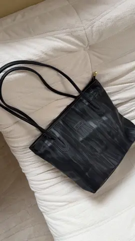 mu current fave black office bag 🖤 #ellabag #ella #blackbag #officebag #bag 