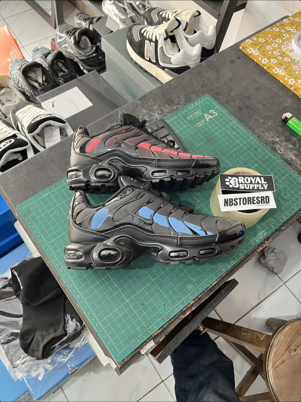 TN THERMOREACTIVE 💙❤️‍🔥 size 37 - 44 Harga Pelajar Order Hubungi Admin 085871435690 Online & Offline Jl. Raya surade km 209, #nbstoresrd #royalkicksupply #tnthermoreactive #tn #airmaxplus #sepatuberubahwarna 