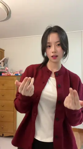 버건디 잘 어울린다고 해줘...~~~!!!  T^T #소라노 #가디건