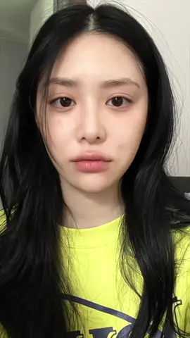 😋😋 #baeksongmin #fyp cr: @Griztaprst!`ft 𝙂𝙂 