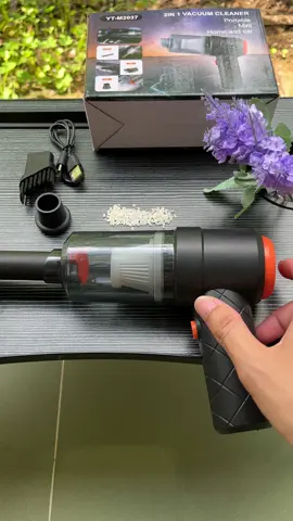 Máy hút bụi nhỏ gọn tiện lợi #mayhutbuicamtaymini #xuhuong2025 @Khải 