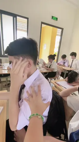 tại sao mọi người đều tránh xa tôi?.💔🖤#10T2cute #thptvovantan #buon 