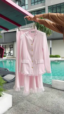 Blouse + skirt, comfy tapi tetap on point ✨💓 #fyppppppppppppppppppppppp #outfitideas #OOTDMurah #setblouseskirt #setblouseskirtcantikmurah 