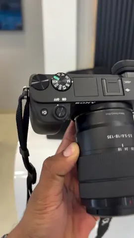 Harga Promo Rp 2.599.000 Sony alpha 6400 Lensa 18-135  Spesifikasi : Garansi Resmi 1 Tahun Sony Indonesia 24.2MP APS-C Exmor CMOS Sensor BIONZ X Image Processor Real-Time Eye AF & Real-Time Tracking XGA Tru-Finder 2.36m-Dot OLED EVF 3.0″ 921.6k-Dot 180° Tilting Touchscreen Internal UHD 4K Video, S-Log3, and HLG Built-In Wi-Fi with NFC 425 Phase- & Contrast-Detect AF Points Up to 11 fps Shooting and ISO 102400 E PZ 16-50mm f/3.5-5.6 OSS Lens ☎️ Minat? Bisa hubungi wa admin dibio.siap untuk pengiriman ke seluruh kota di Indonesia ✈️  #nikonphotography #sony #kameramurahindonesia #gopro #canoncamera 