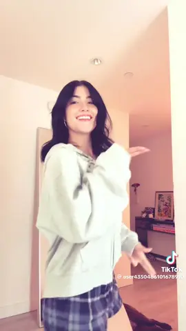 She’s bad 😍 | #fyp #charlidamelio #viral #foryou #dance @charli d’amelio 