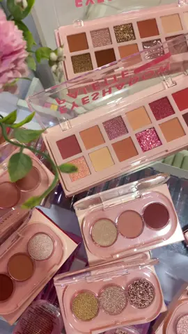 Mumpung lagi restock ni gezzz 😍😍 #pinkflash #eyeshadowpinkflash #eyeshadowtutorial 