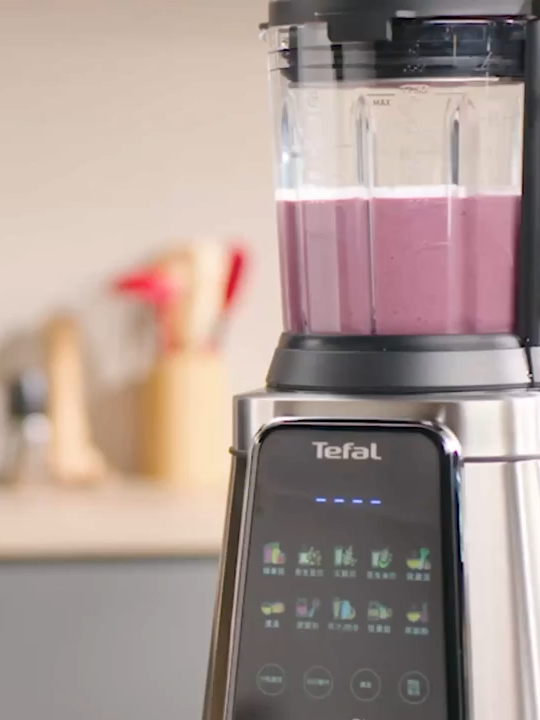 tefal BL98SC_High Speed Blender Ultrablend Silence  2 vrča za jednostavno prebacivanje između pripreme vruće i hladne hrane (staklo i tritan BEZ BPA) Pametna detekcija i intuitivni digitalni zaslon 10 automatskih programa 6 oštrica Tripl’Ax Pro tehnologija Ekskluzivna Nutrikeep tehnologija za uklanjanje zraka prije miksanja kako bi se smanjila oksidacija Snažan blender velike brzine s 1300 W #tefal #blenders #breakfastideas #homecookingideas