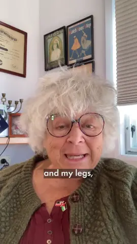 My heart, my life and my legs are open to all of you 😜  #miriammargolyes 