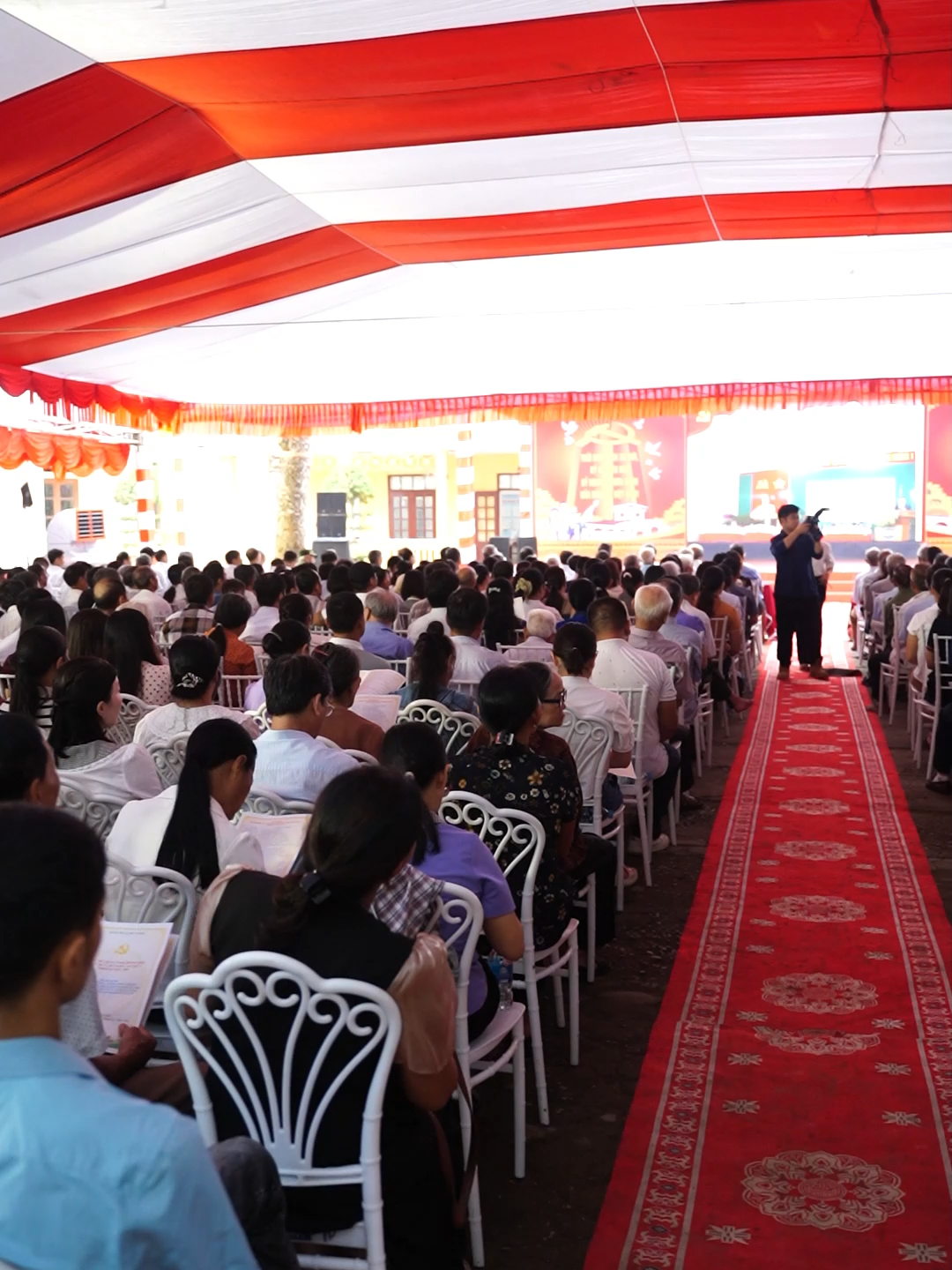 🎉 Sáng 14/9 vừa qua, tại THPT Mai Anh Tuấn đã diễn ra Hội nghị học tập và triển khai Nghị quyết Đại hội Đảng bộ xã Hồ Vương lần thứ I, nhiệm kỳ 2025 – 2030 Không khí trang trọng, nghiêm túc, là bước khởi đầu quan trọng để nghị quyết đi vào thực tiễn 🌟 👉 Cùng theo dõi để cập nhật thêm nhiều tin tức mới của huyện Nga Sơn nhé!