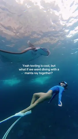 When I say this is my dream date this is what I mean! #nusapenida #mantas #ocean #mantaray #ocean 