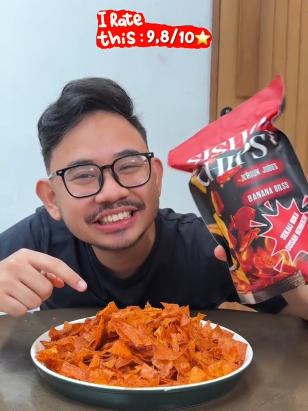 Review terbaru dari kak @ravie.pie untuk Sisho Chips ❤️ Kalian team mana nih?? Yang team Kriuk Judes komen 🔥 Yang team Banana Bliss komen ❤️ #keripik #singkong #pedas #gurih #nagih 