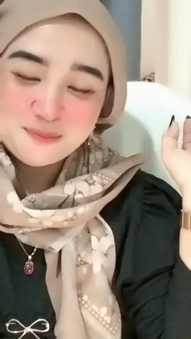 #sayang percayalah ..aku tetep milikmu!!....  #walaupun kita hanya sebatas memandang di layar kaca.  . cihuyyyy🤗😁... 