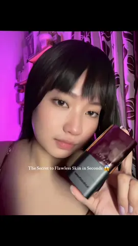 Ready for that flawless, all-day glow? SAK Kakashow Foundation Stick has got you covered! 💫 #MakeupMustHave #FlawlessFinish #BeautyRoutine #LongLastingLook #GlowGetter 