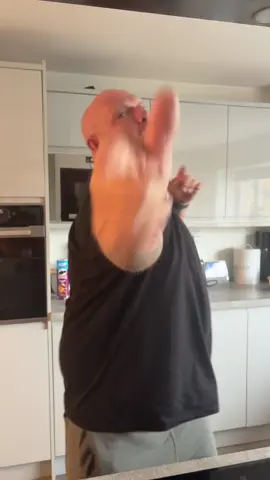 #denonreed #foryou #danceoff #gunfingersifyourarealraver 