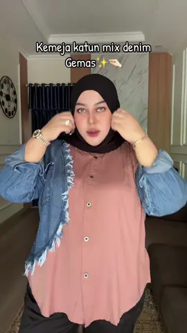 Kemeja katun mix denim super cakep best seller luv 🫶🏻✨ #kemejaoversize #kemejabigsize #kemejawanita #kemejajumbo #ootdjumbo 