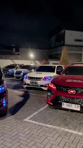tetap terang tanpa meredupkan cahaya orang lain @PRO7 Autolighting @Garasi projie 20 @Acno.1gd @Vinsneakers_2gd @2kd.sphynx @FENDY58 @Jambrong Project 🔗 @AldhyRais @Winter Mivec @kowii.1gd #dieselpower #pro7autolightning #cumicumidarat #pro7 #fyp 