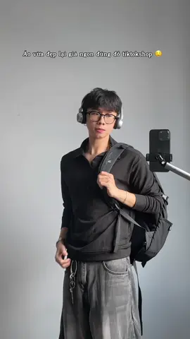 Lụmm #aothun #aotaydai #longsleeve #OOTD #vỹsociu 