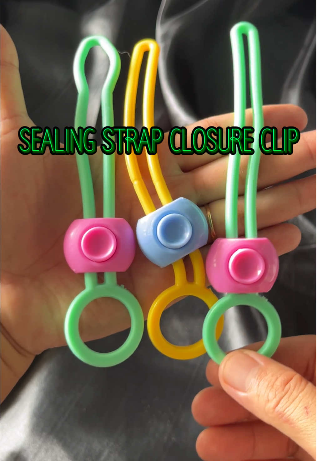 Sealing Strap Closure Clip #sealingstrap #siliconefoodcovers #sealingclip #foodsealer  #plasticsealing 