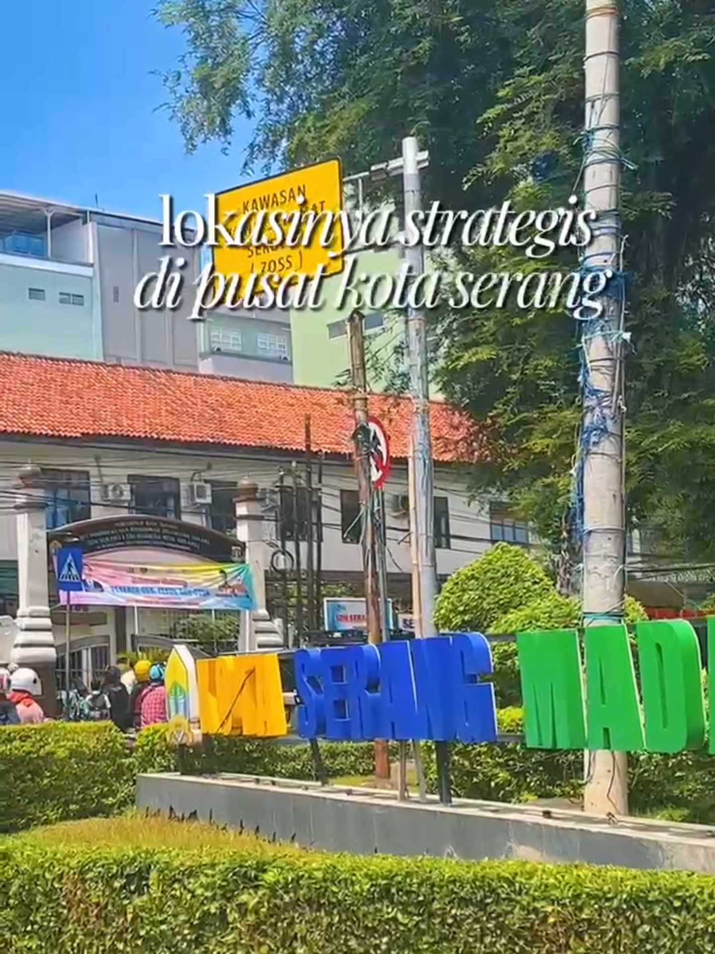 Bayangin pulang ke rumah yang luas, nyaman, dan lingkungannya asri 🌿 Nggak perlu jauh-jauh, semua itu ada di Visenda Residence. Lokasinya strategis di Kota Serang dan harganya mulai 290 jtan aja ✨ Unit terbatas, yuk booking sekarang sebelum kehabisan!  📍 Marketing Gallery: Jl. Warung Jaud, Kel. Kaligandu, Kota Serang  #VisendaResidence #rumahserang #perumahanserang #serangbanten #rumahcilegon