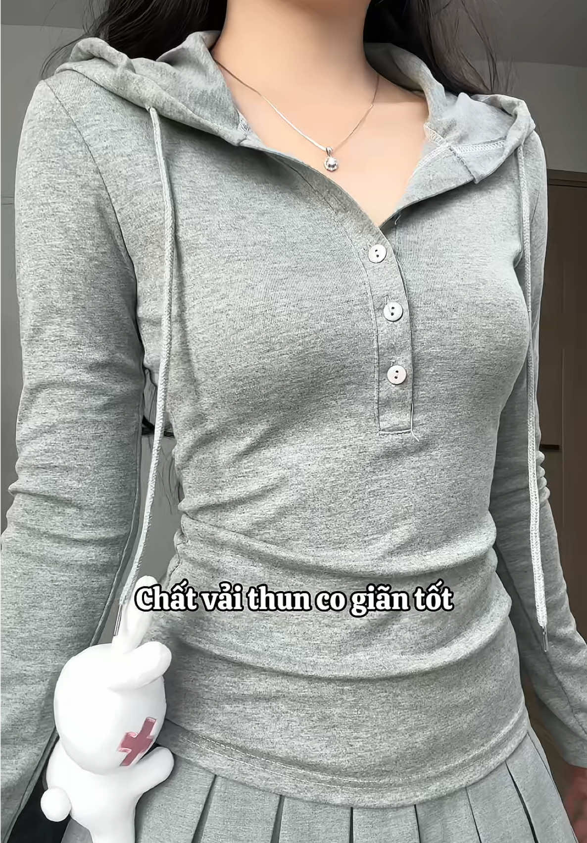 Áo thun dài tay có mũ hottrend #outfit #basic #xuhuong #aokieu #viral 