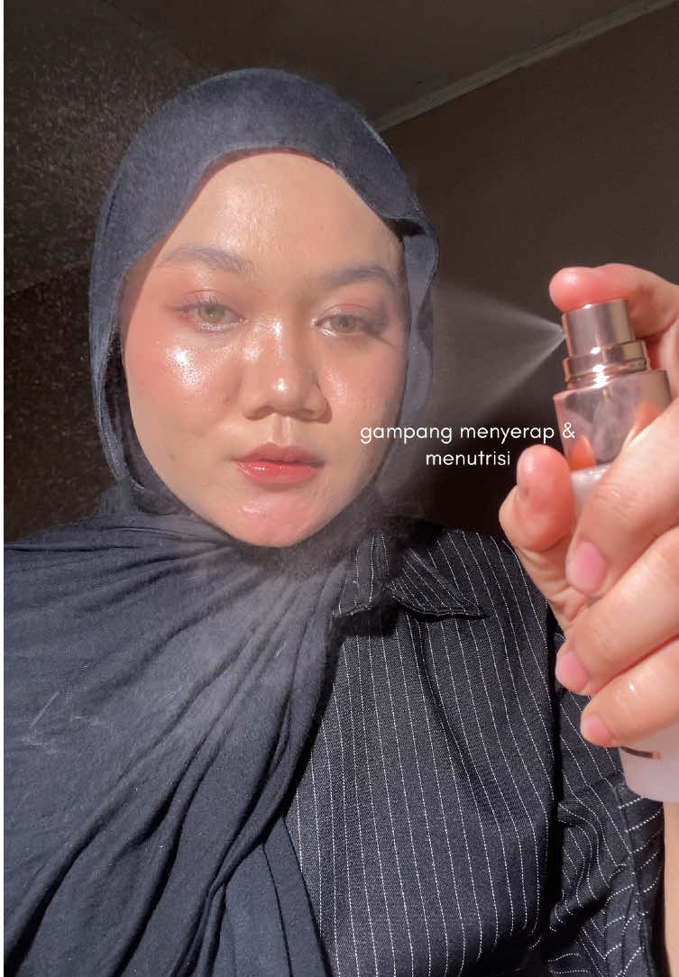 Lock, fresh and glow pake hydra serum spray dari @MK SKIN OFFICIAL @maharani kemala #MKSKIN #MKSKINHydraSerumSpray #KBeautyInspired #KeajaibanDalamSatuSemprotan #PDRNSerum 