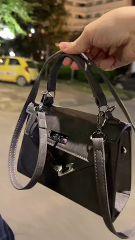 Túi xách nữ #xuhuongtiktok #tuixach #tuixachnu #tuideocheo #tuixinh #xuhuong #xh #viral #myoutfit #LearnOnTikTok #trending 