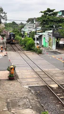 Tàu không số =))) #xuhuong #tiktok #fyp #duongsatvietnam #trains 