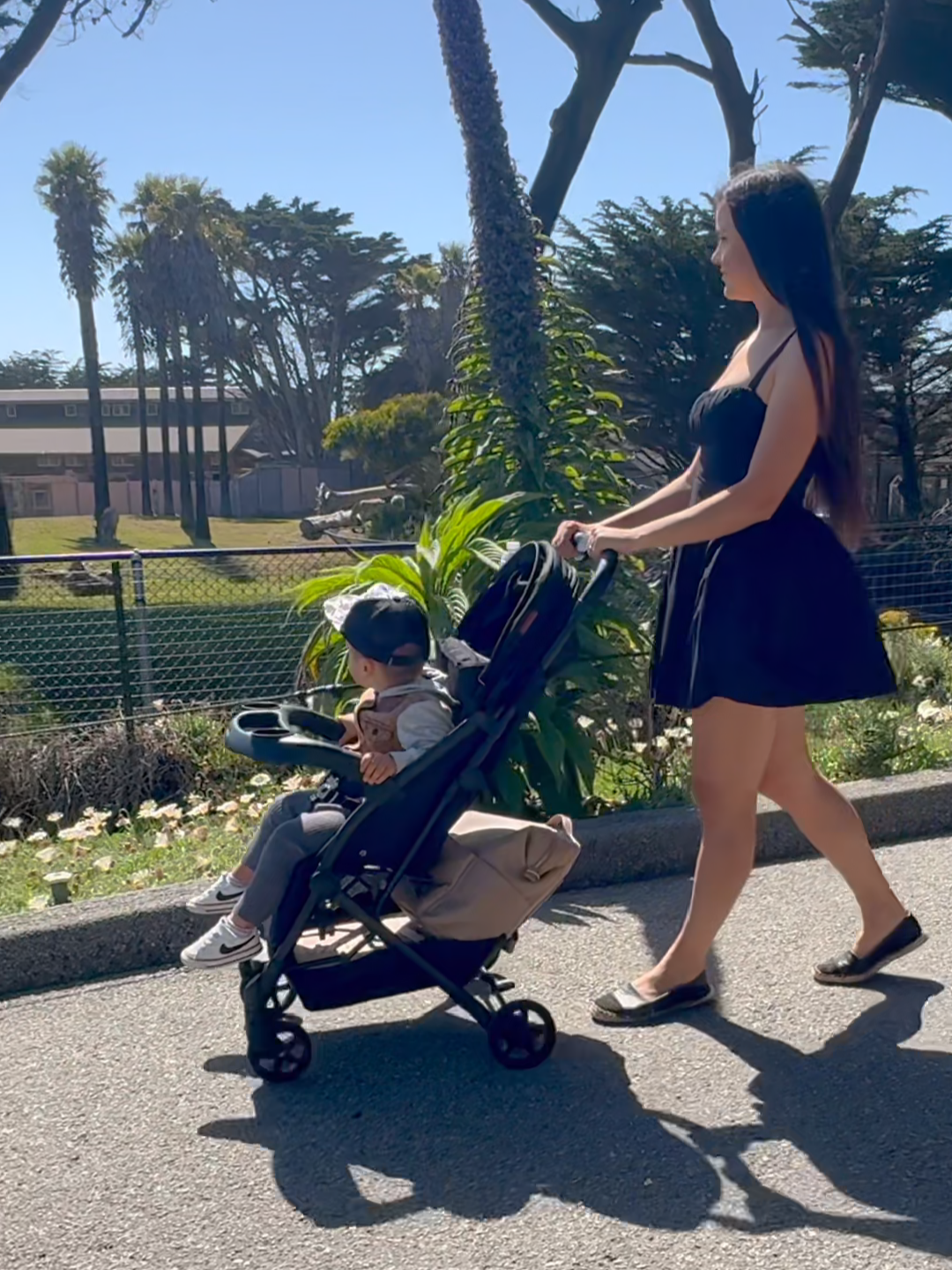 Expectation: big bro pushes.  Reality: baby boss takes over  🎬@mrs.grosu  #ExpectationVsReality #ParentLife #BabyLife #BabyStroller #ParentTok #mompushstroller #mompush #TinyAdventures #StrollerLife #fyp #BabyMustHaves #SiblingGoals#FunnyBaby