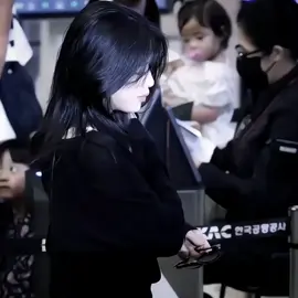 butuh bgt 😣😣 | @gizze #yujin #ive #fyp #foryoupage 