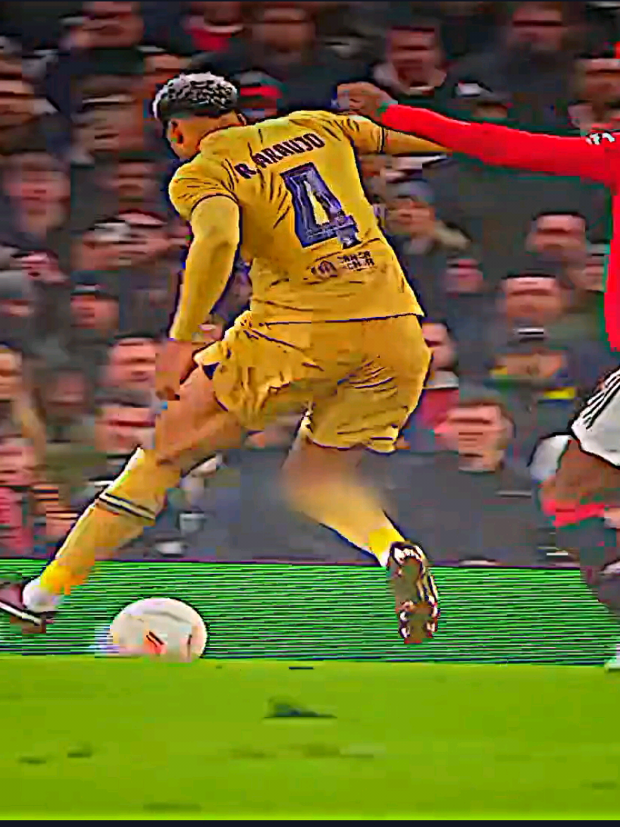 تدخلات الوحش اراخو 😅☠️🔥 + البروجكت بقناتي تلكرام رابط بل بايو انضمو #تيم_اساطير_الدفاع_🔥👿 #كرة_القدم_عشق_لا_ينتهي👑💙 #تيم_وحوش_القاره🔥 #تيم_الكرة_المستديرة💎 #تيم_مصممين_اوربا💎 