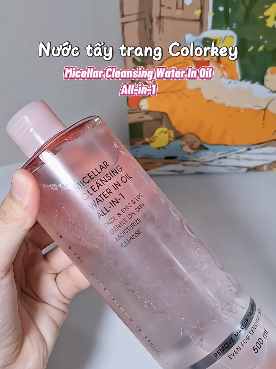 Nước tẩy trang Colorkey gồm 1 lớp dầu và 1 lớp nước. Tẩy sạch lớp makeup mà không làm khô da. Dùng êm lắm mấy ní ơi. Giá hạt dẻ mà chất lượng lắm, rcm nha #Colorkey #taytrangColorkey #nuoctaytrang #skincare #capcap🌷🌷 