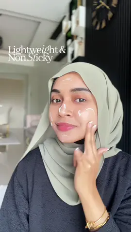 POV : you found the best sunscreen for acne prone skin & the texture so lightweight ✨😍 @YOU Beauty Malaysia  #YOUBeautyMy #YOUSUNBRELLA #SunscreenViral 
