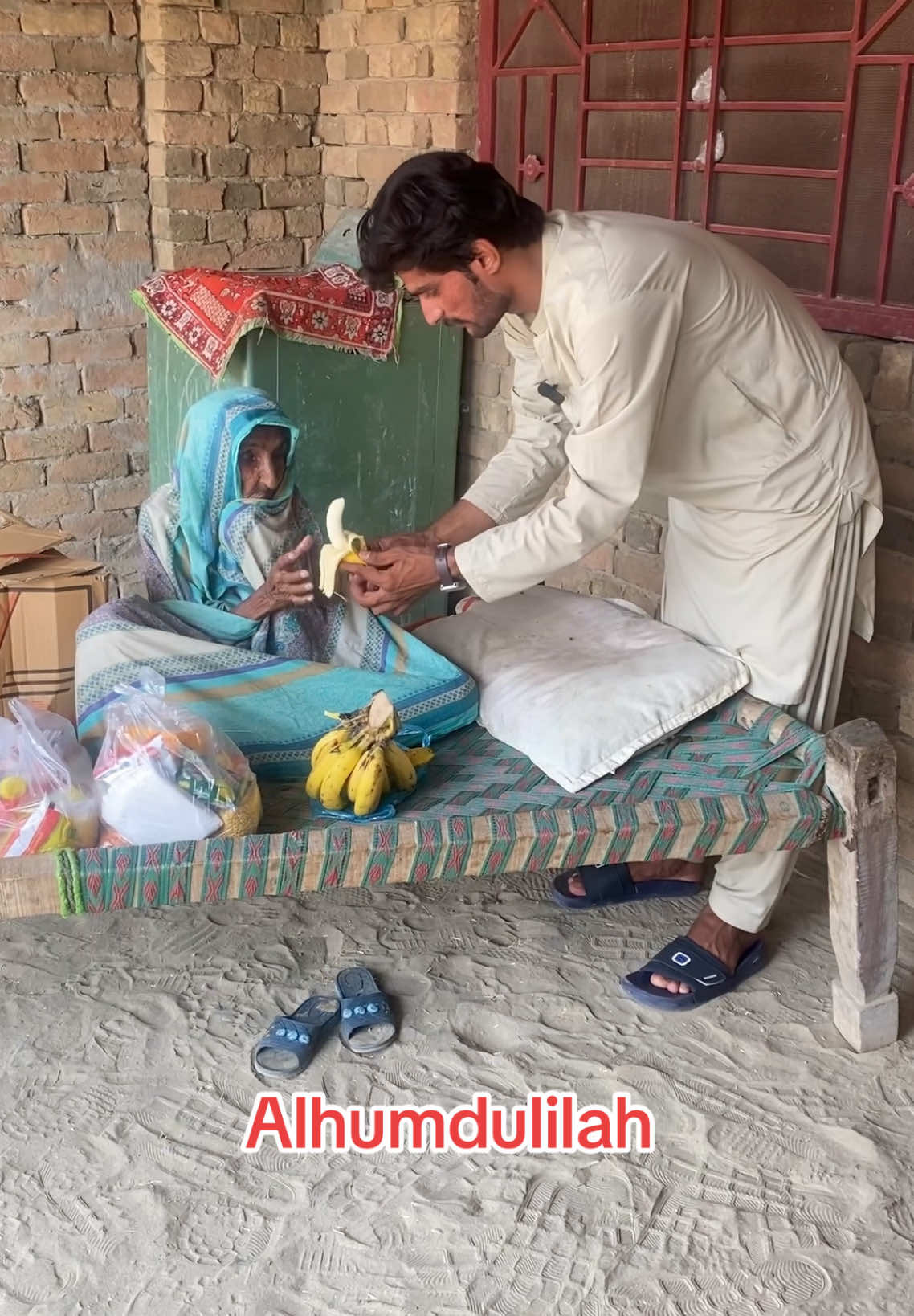 Alhumdulilah Dadi ama ko rashan dy diya #Yazdanfundation #fundation 