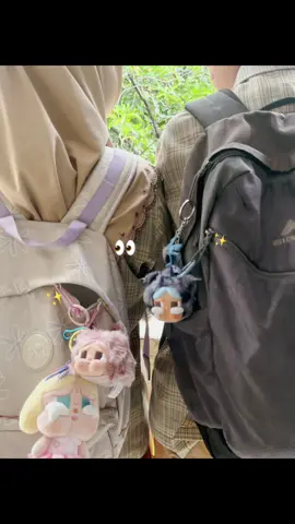 😽🤏🏻#popmart #wbc #couple #crybaby 