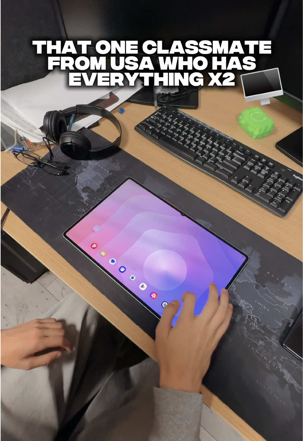 The tablet in the video has a 14.6-inch display - Samsung Galaxy Tab S11 Ultra🙆🏼 #samsungtab #samsunggalaxy #galaxytabs11 #ultra #bigscreen 